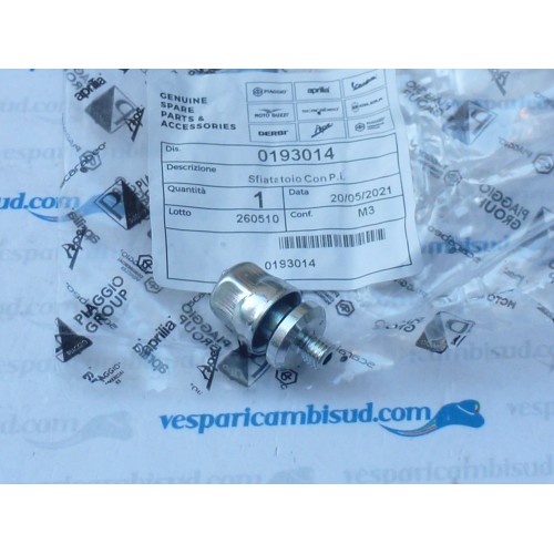 Sfiatatoio originale piaggio sul coperchio frizione,vespa 50-90-125-150-160-180-200.