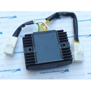 REGOLATORE DI TENSIONE DUCATI VESPA GTS 300 SUPER SPORT 2010