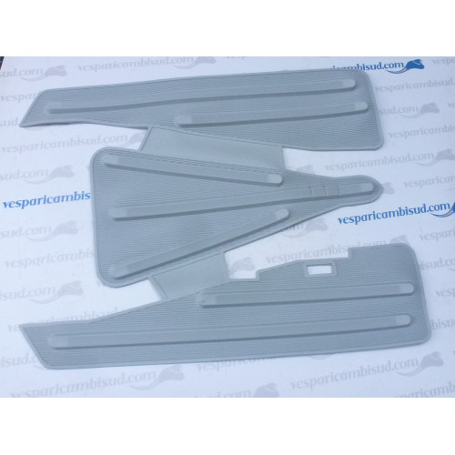 Tappeto in gomma colore grigio,pedana Vespa v30>33t - vm1>2t- vl1>2