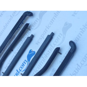 Set listelli pedana, posteriore,di colore nero lambretta li 3 serie