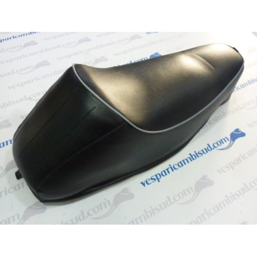 Sella gobbino colore nero e bordino grigio,vespa 50 r - special.