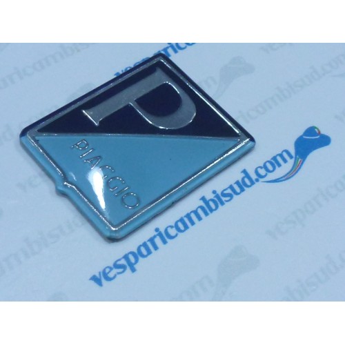 Scudetto logo anteriore in plastica rigida ,vespa 125 - 150 - 160 - 180