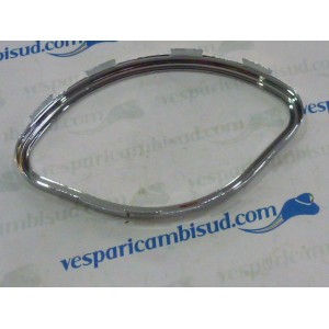 Cornice cromata con linguette,conta - ck. veglia,vespa 125 - 150 - 160 - 180.