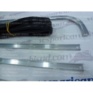 KIT STRISCE PEDANA listelli,gomma,terminali,ribattini,vespa px - pe