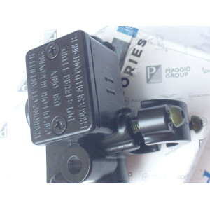 POMPA FRENO POSTERIORE ORIGINALE PIAGGIO VESPA GTS SUPER SPORT 300