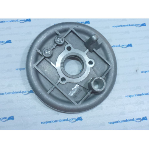 PIATTELLO PORTA GANASCE POSTERIORE PIAGGIO VESPA 50-90-125PRIMAVERA-ET3 1115864