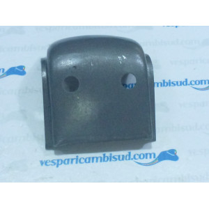 LAMIERATO RICAMBIO RIPARAZIONE FISSAGGIO SELLA PIAGGIO VESPA 50-90-125 PRIMAVERA-ET3