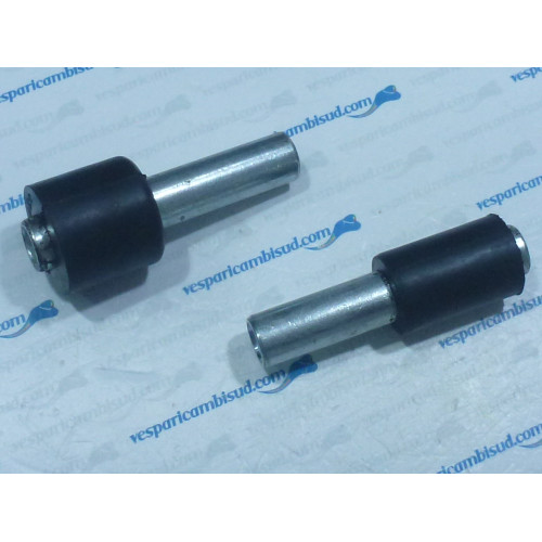COPPIA silent blok,traversa supporto motore,vespa 125 - 150