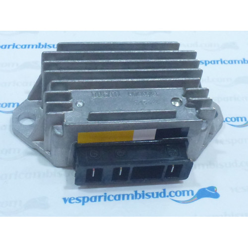 Regolatore di tensione DUCATI ENERGIA c/a 12v - 20 a 80w,vespa 50-80-125-150-200