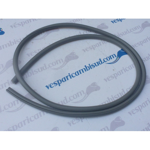 PROFILO SCUDO IN GOMMA GRIGIA PER LAMBRETTA LI TV SX 3 SERIE