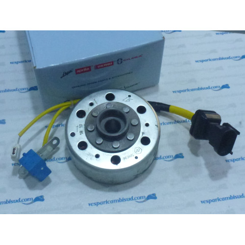 STATORE E VOLANO ORIGINALE PIAGGIO VESPA ET4 125 LEADER VESPA LX