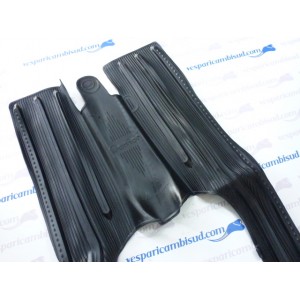 TAPPETO NERO IN GOMMA LAMBRETTA LI 2 SERIE