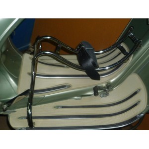 PORTARUOTA CENTRALE 150GS f.basso PORTARUOTA CENTRALE 150GS f.basso