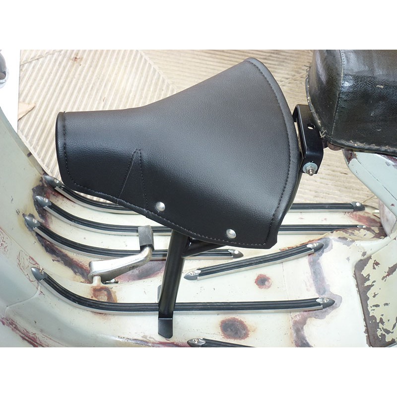 SEDIOLINO BIMBO VESPA FARO BASSO STRUZZO SEDIOLINO BIMBO VESPA FARO BASSO STRUZZO